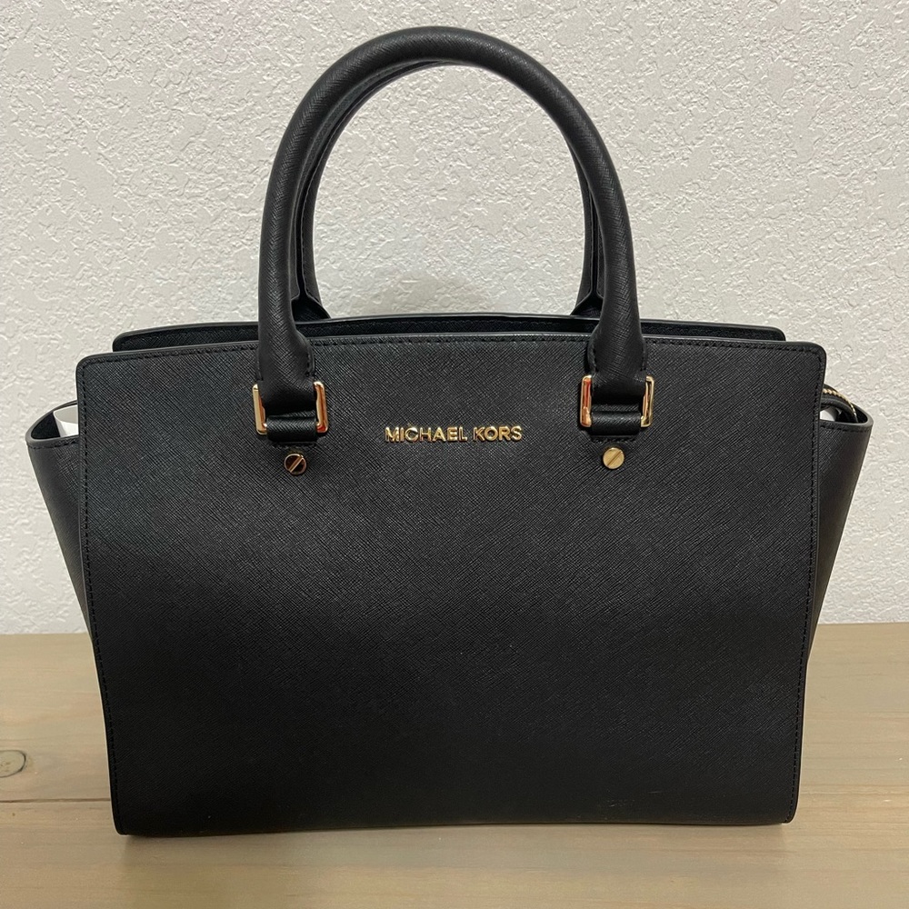 Michael Kors Large Selma Bag